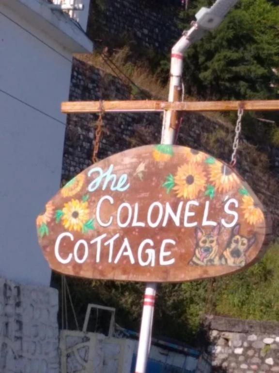 Goroomgo Colonel Cottage Lake View