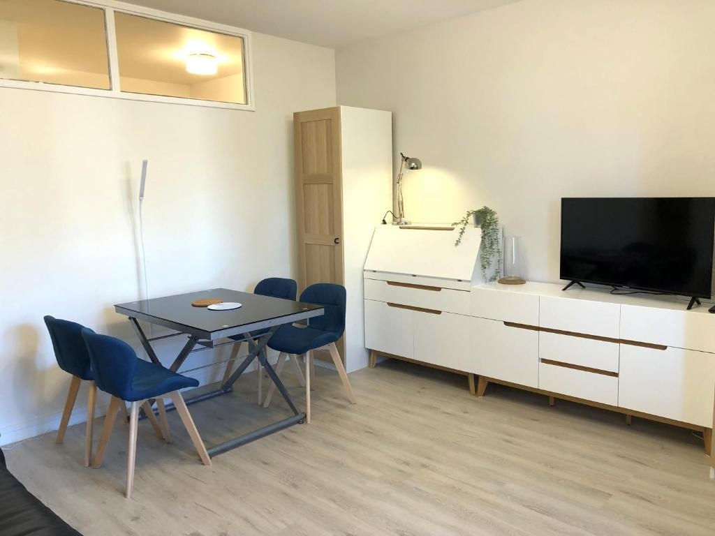 2 pieces avec cabine proche plage Bois fleuri