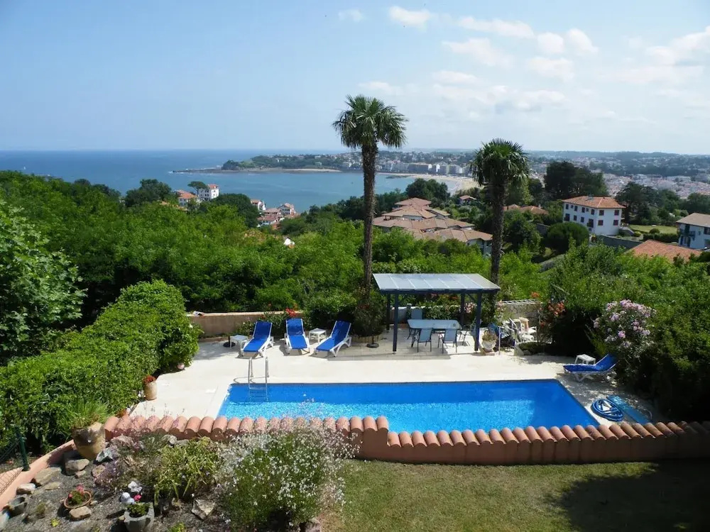 Villa Erresinolettean