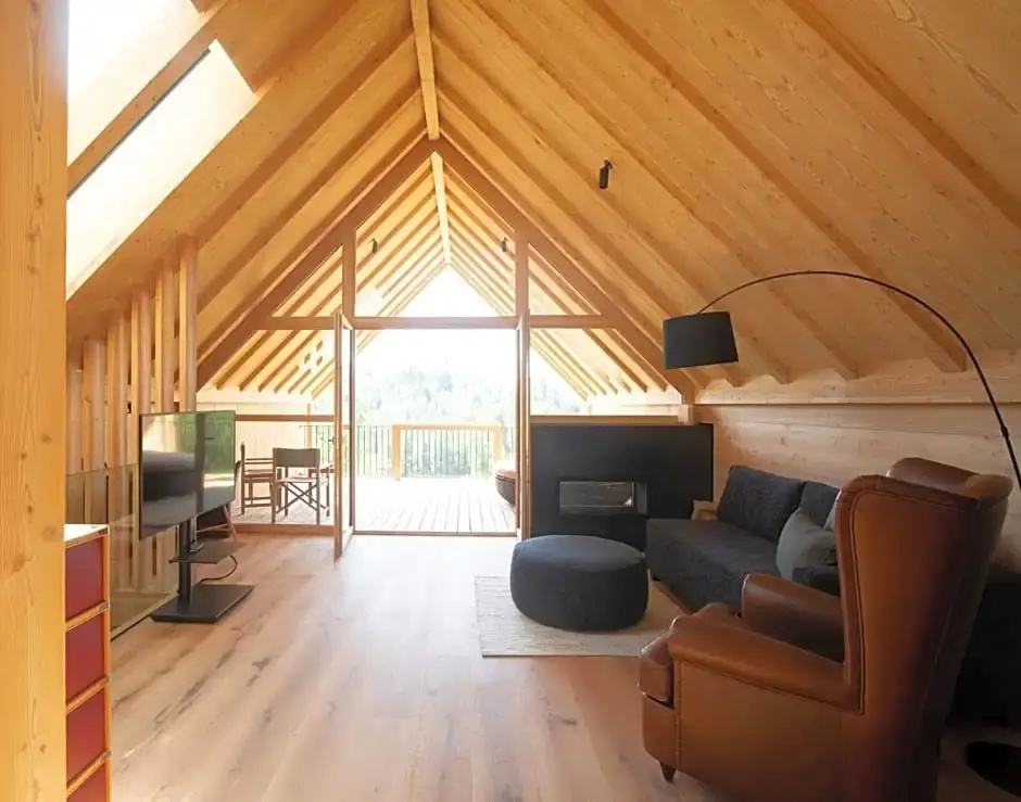 2 Bedrooms Chalet