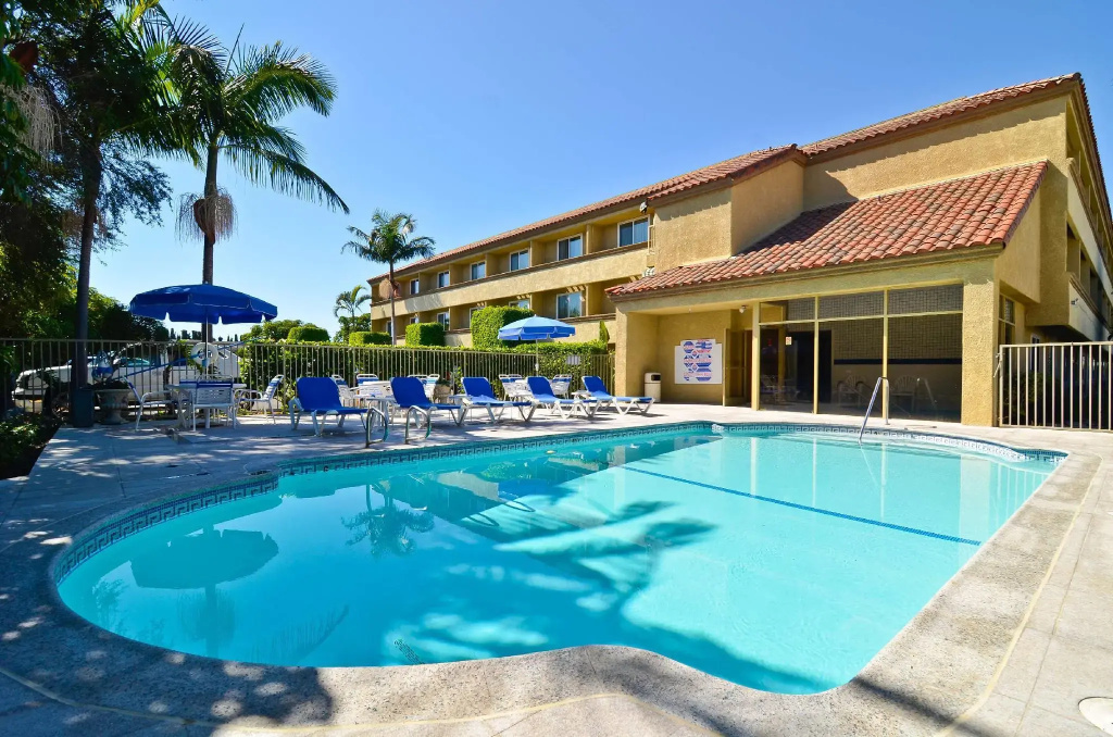 Best Western Plus Newport Mesa Inn - Chambres