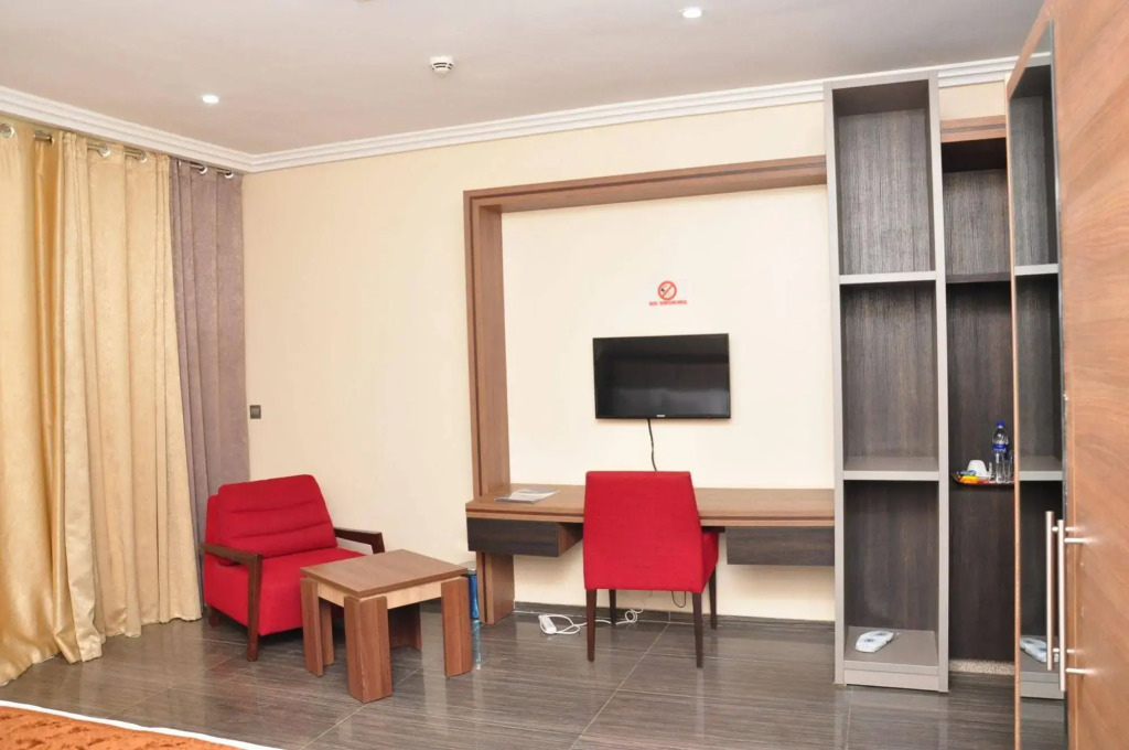 NAF Conference Centre and Suites — фото 2