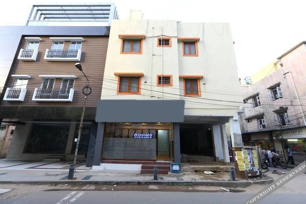 Khaleej Residency by OYO Rooms