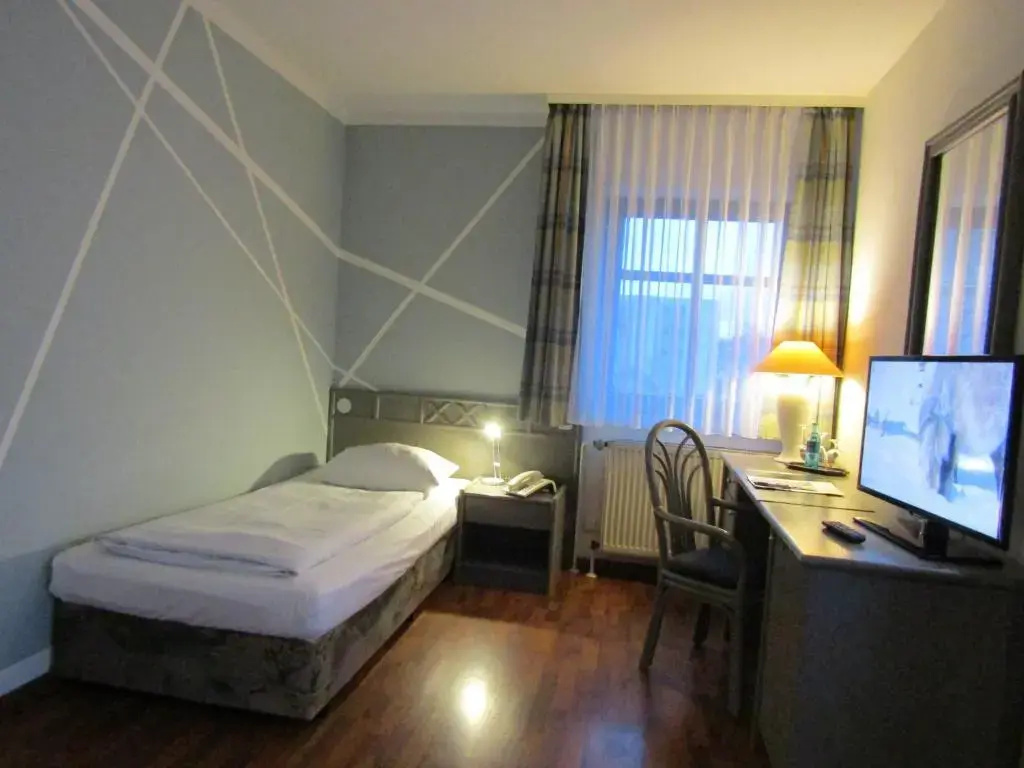Economy room