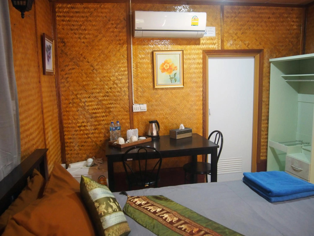 Coco Beach Bungalows — 4