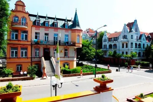 Balcony & Terrace