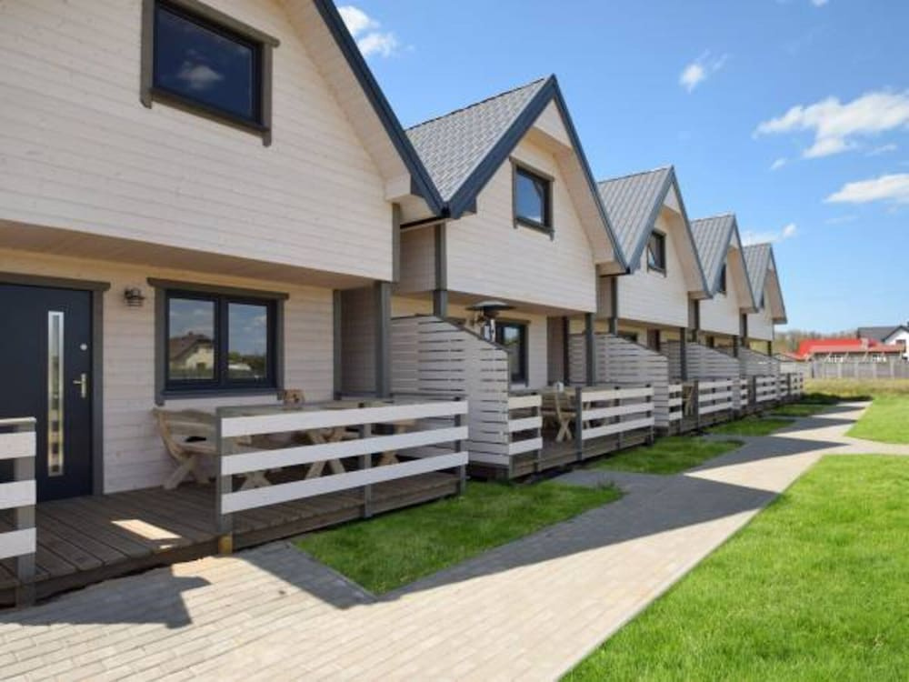 Two-story Holiday Cottages in Gaski
