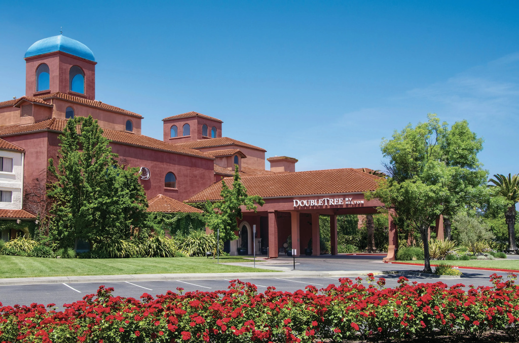 DoubleTree by Hilton Sonoma - Wine Country