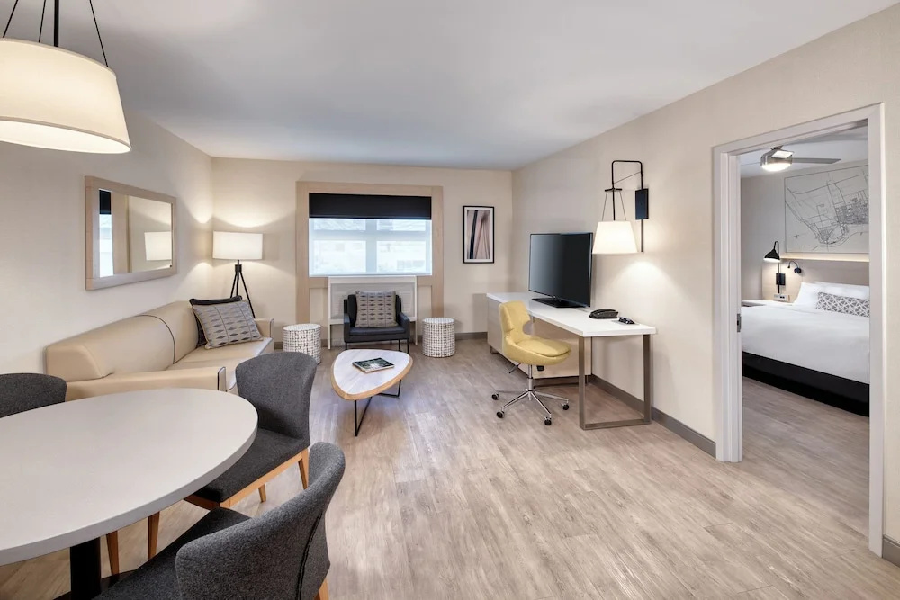1 Bedroom Junior Suite