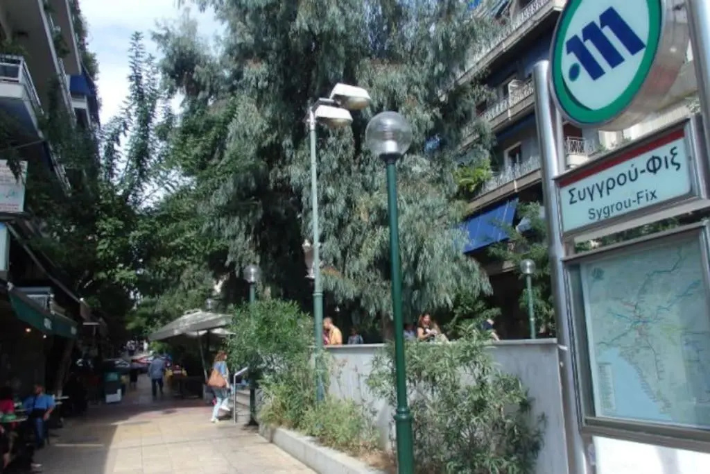 Live in Acropolis Studio on Pedestrian,Koukaki