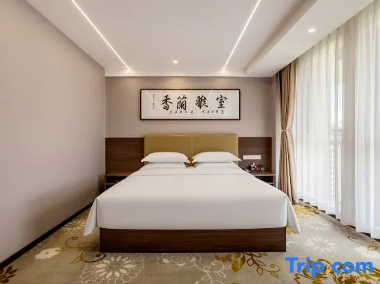 Deluxe Double room (full double bed)