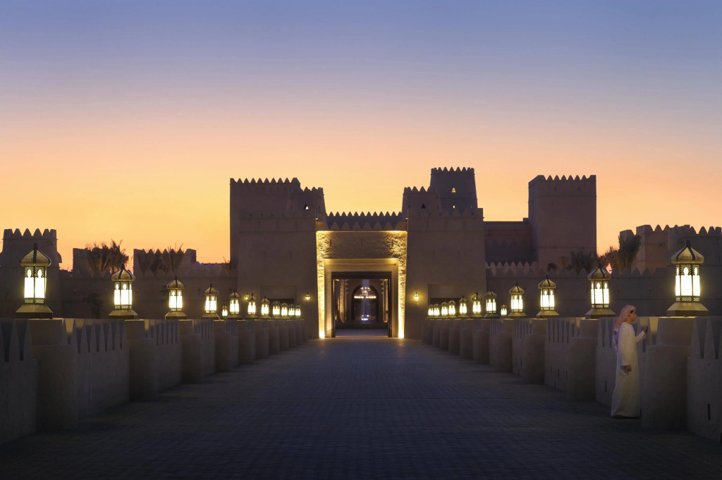 Qasr Al Sarab Desert Resort by Anantara