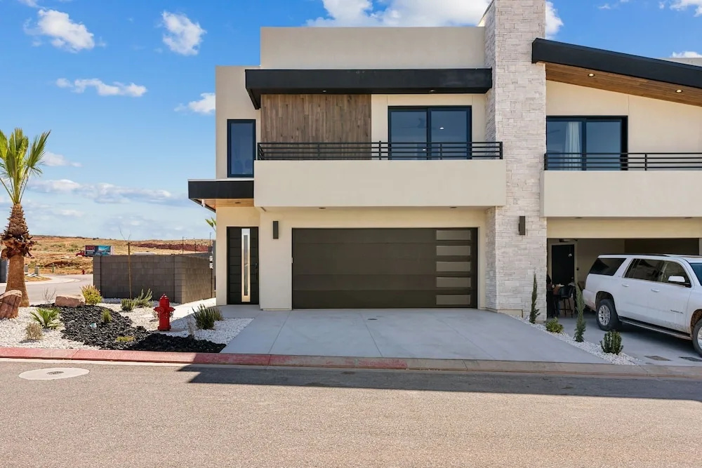 Horseman's Hideout 3 Bedroom Townhouse
