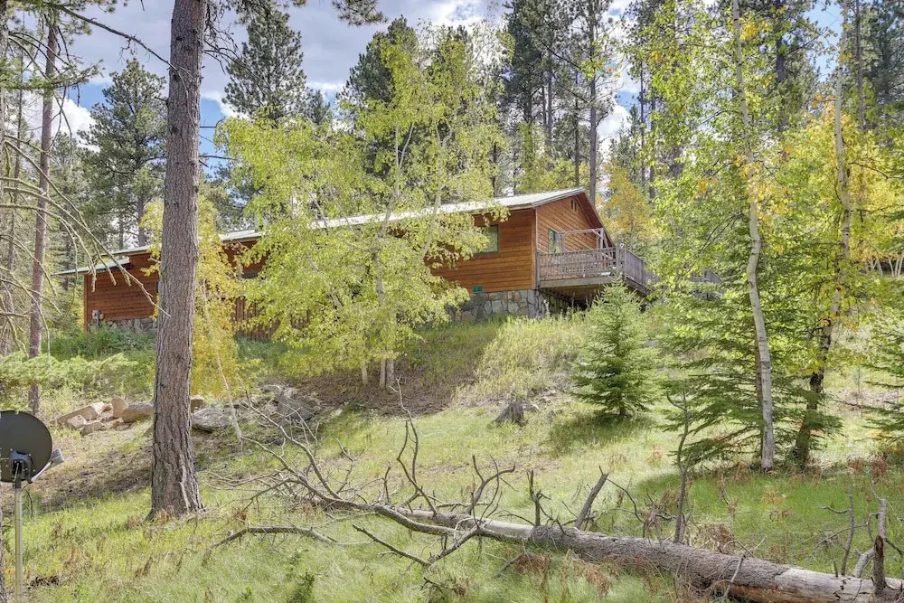 Lead Lodge Near Mickelson Trail + Terry Peak