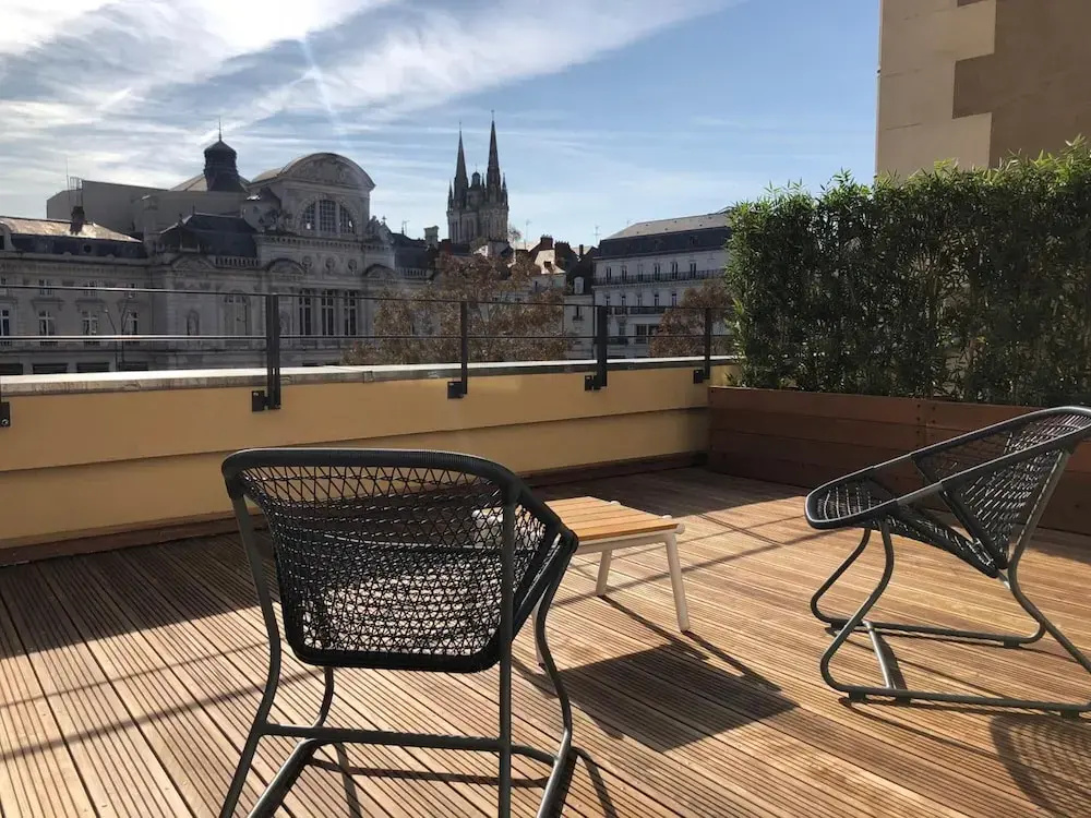 Executive Double room with balcony and with city view (full double bed)