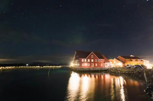 Beach & Waterfront