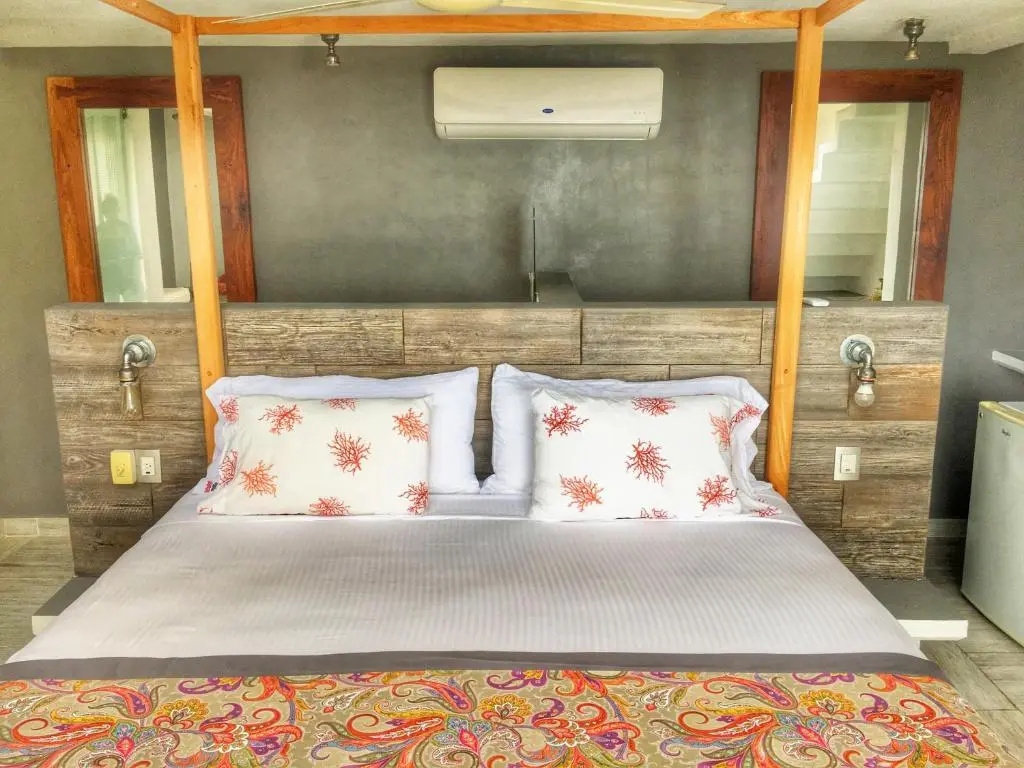 Suite with balcony