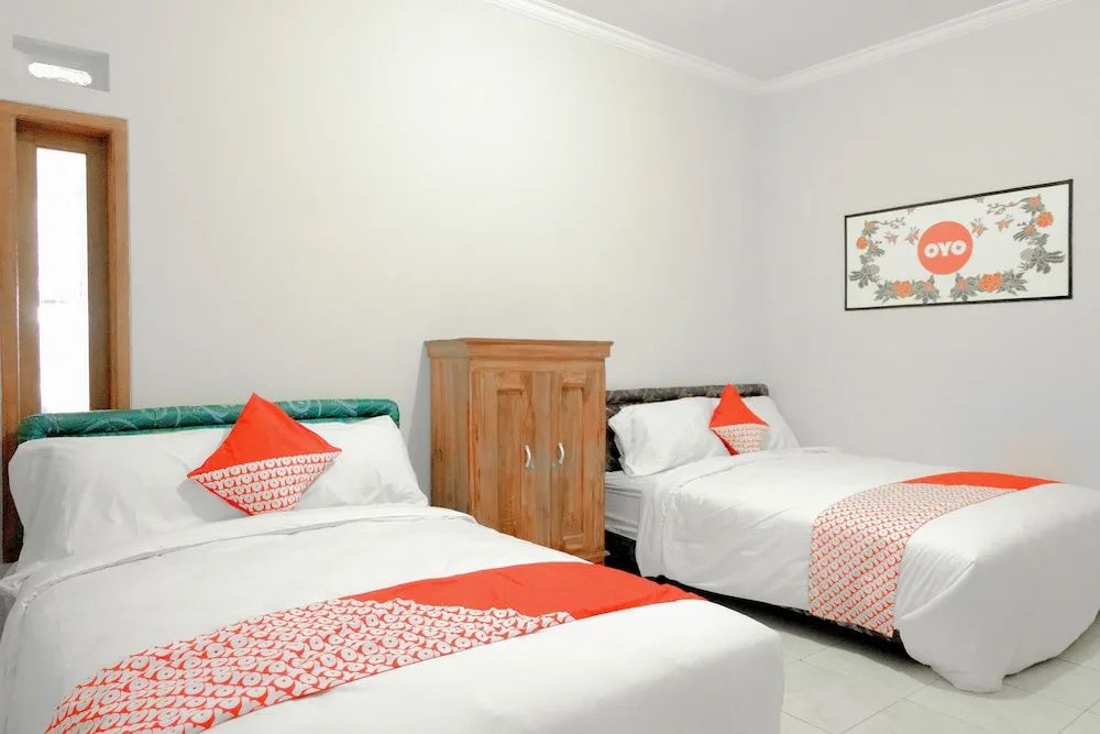 Queen Homestay by OYO Rooms