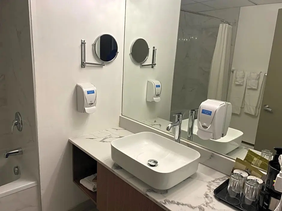 Superior Double room (full double bed)