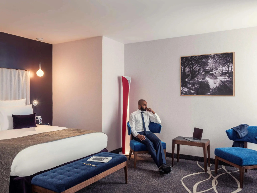 Double Suite (full double bed)