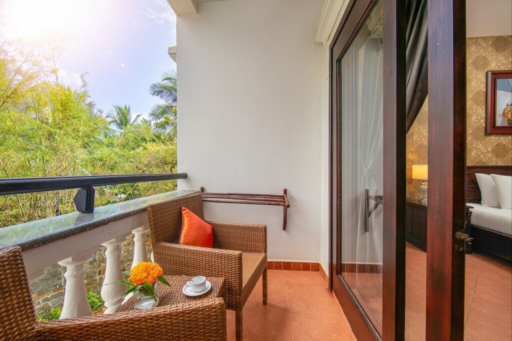 Sea Lion Beach Resort & Spa