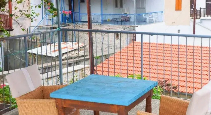 Balcony & Terrace