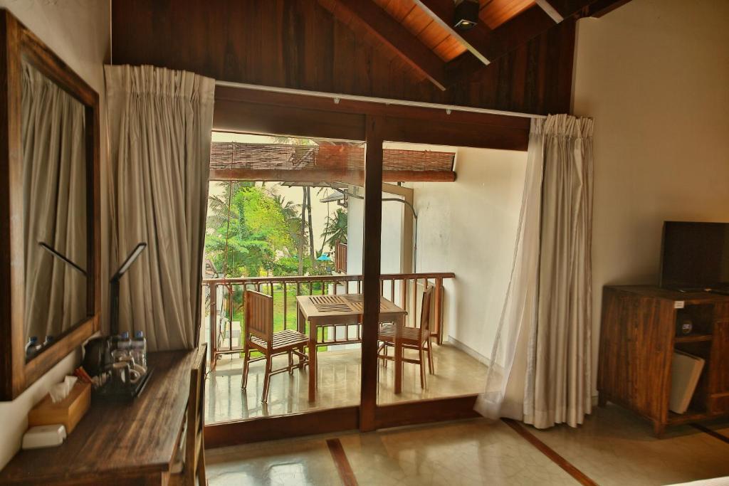 R Degree Hotel