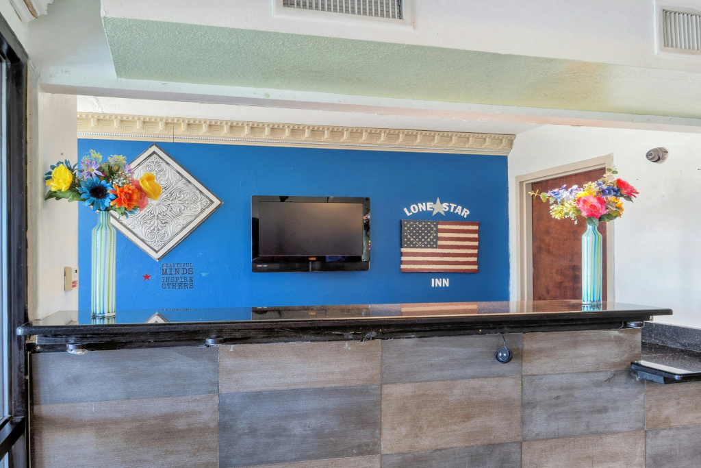 Lonestar Inn and Suites by OYO - Erick, OK