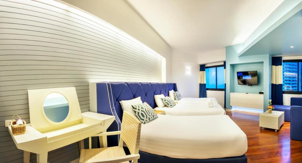 Jomtien Palm Beach Hotel And Resort