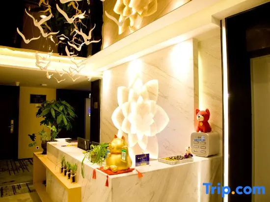 Food & Beverage