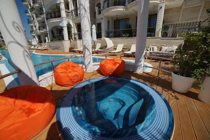 Harmony Suites 10 - Général