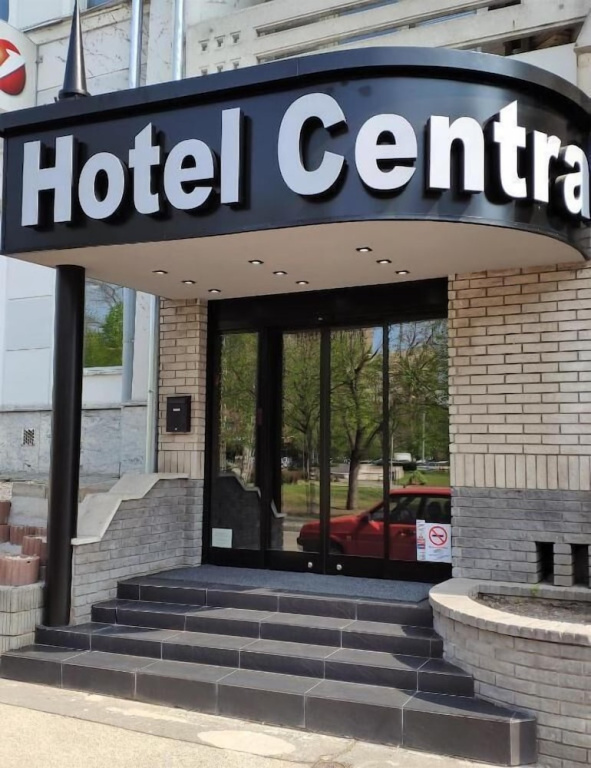 Central Passage Hotel