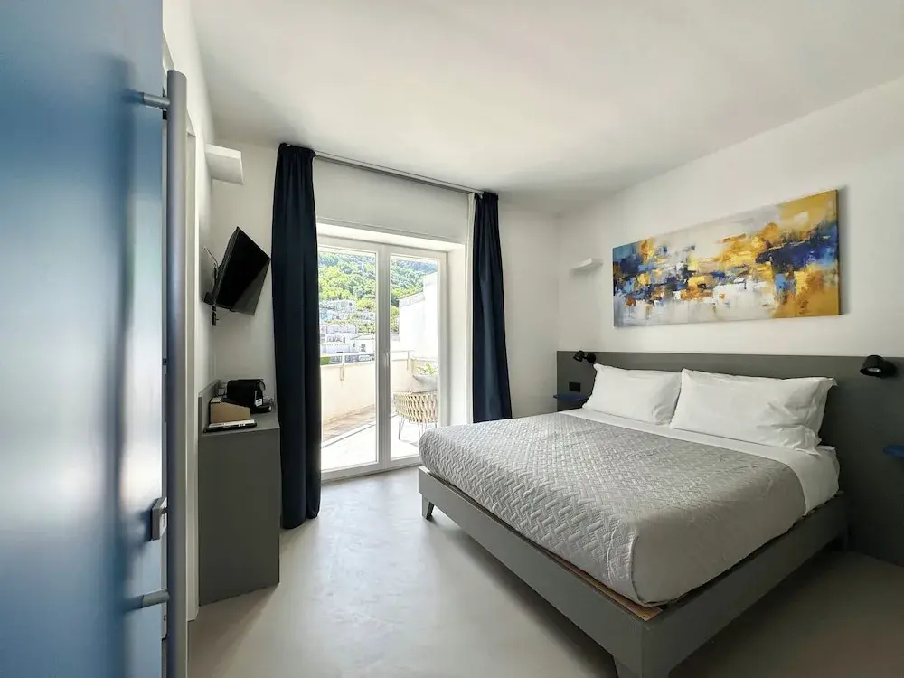 Economy Double room (full double bed)