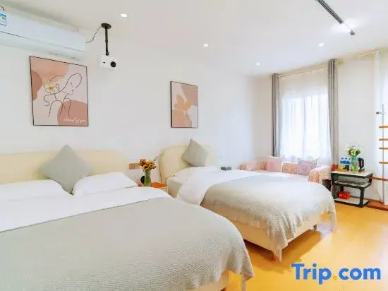 Standard Double Family room with courtyard view (twin beds)