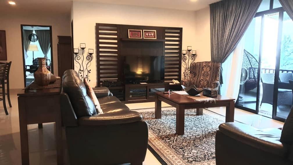 Samsuria Beach Resort & Residence