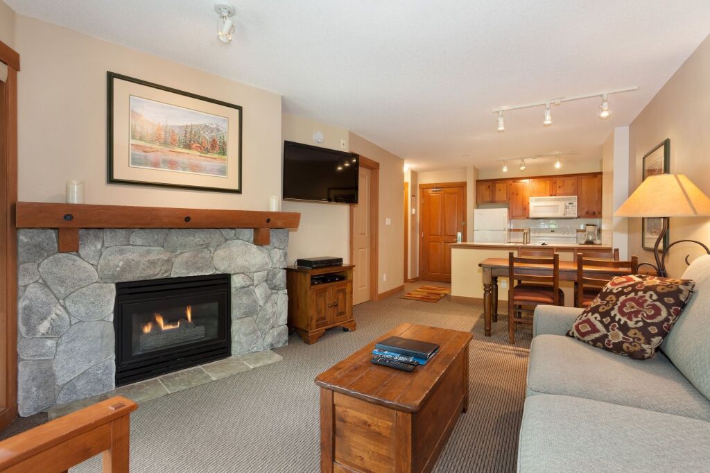 Lost Lake Lodge by Whistler Premier - фото 6