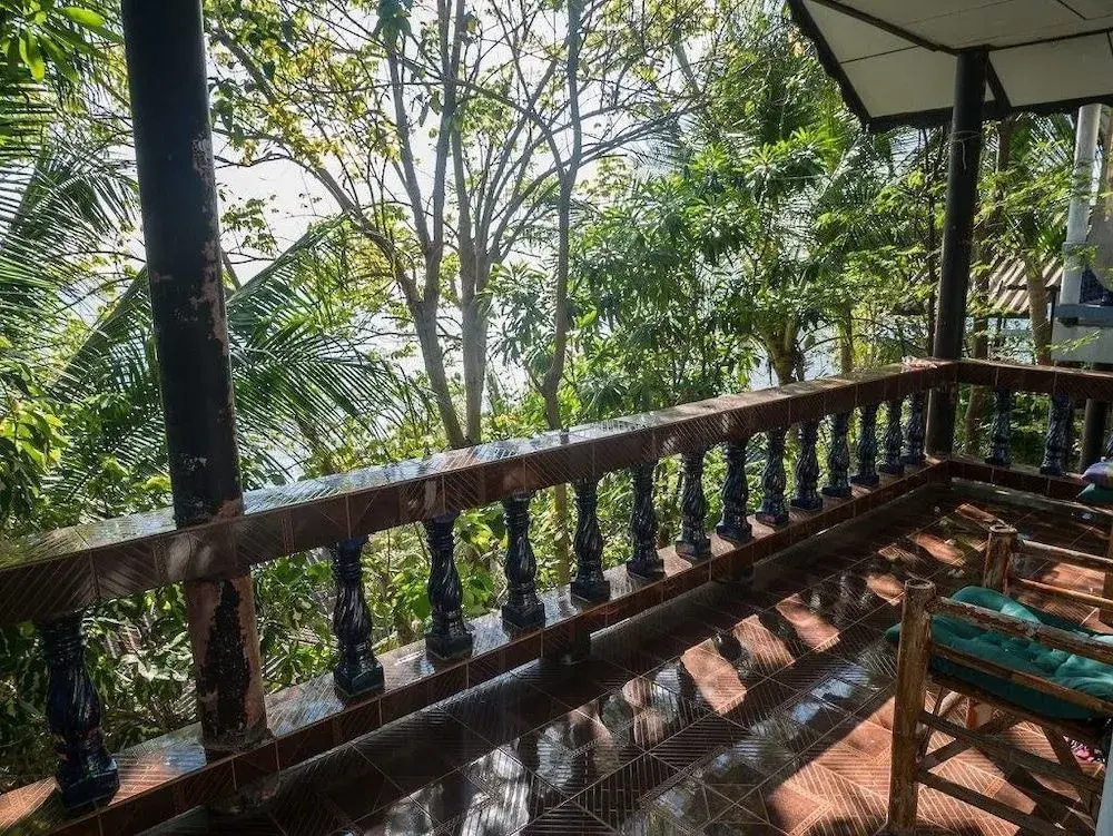 Secret Place Hotel & Coworking
