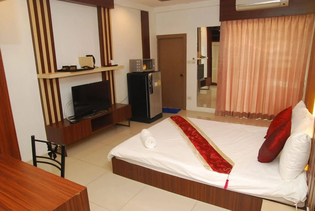 Hotel photo 12