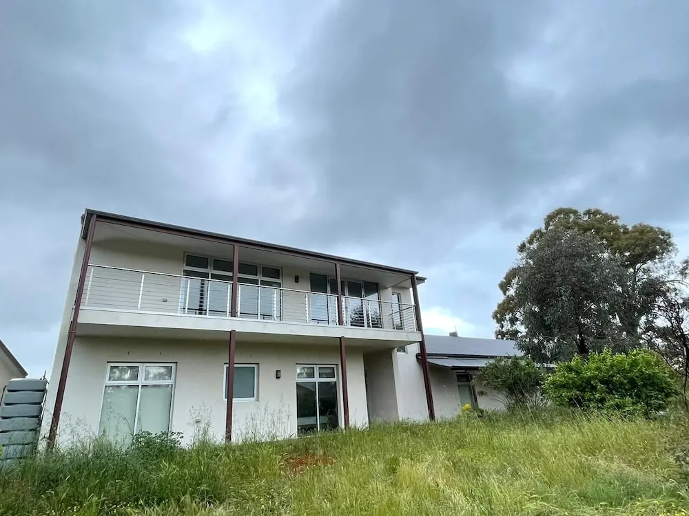 Kesehills Wines Villa