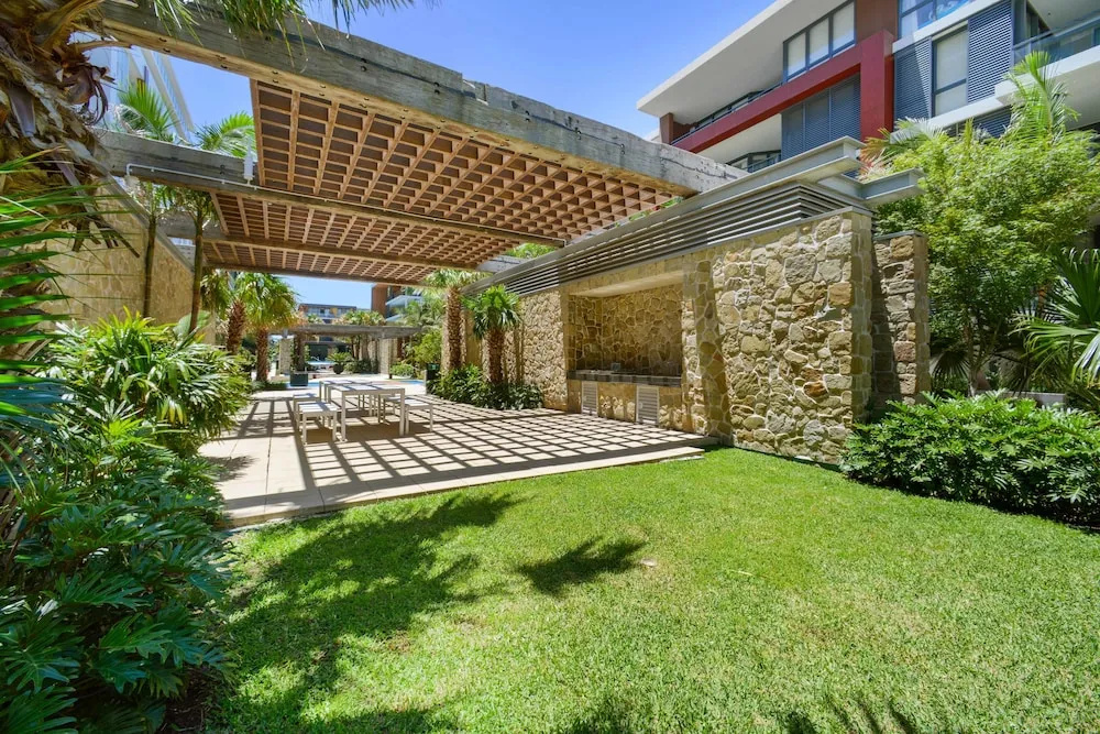 Deluxe Retreat in the Centre of Convenience