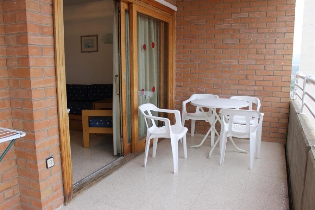 Apartamentos Alpha by null