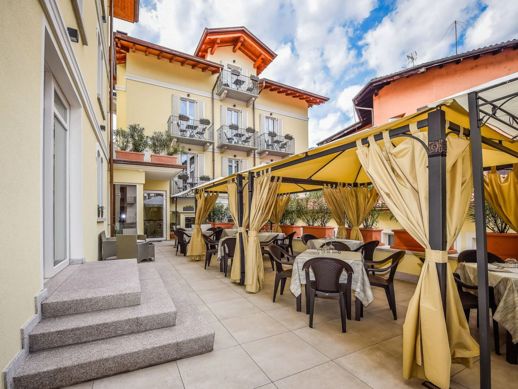 Hotel photo 18