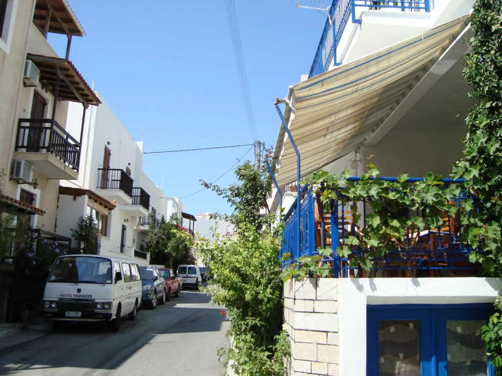 Vakhos Hotel