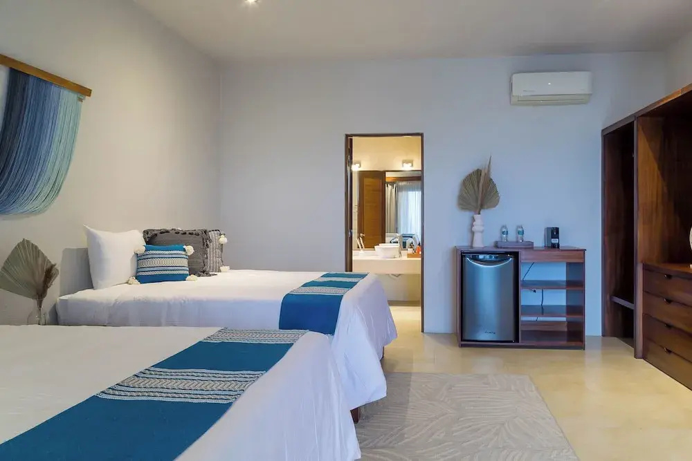 Double Junior Suite oceanfront (full double bed)