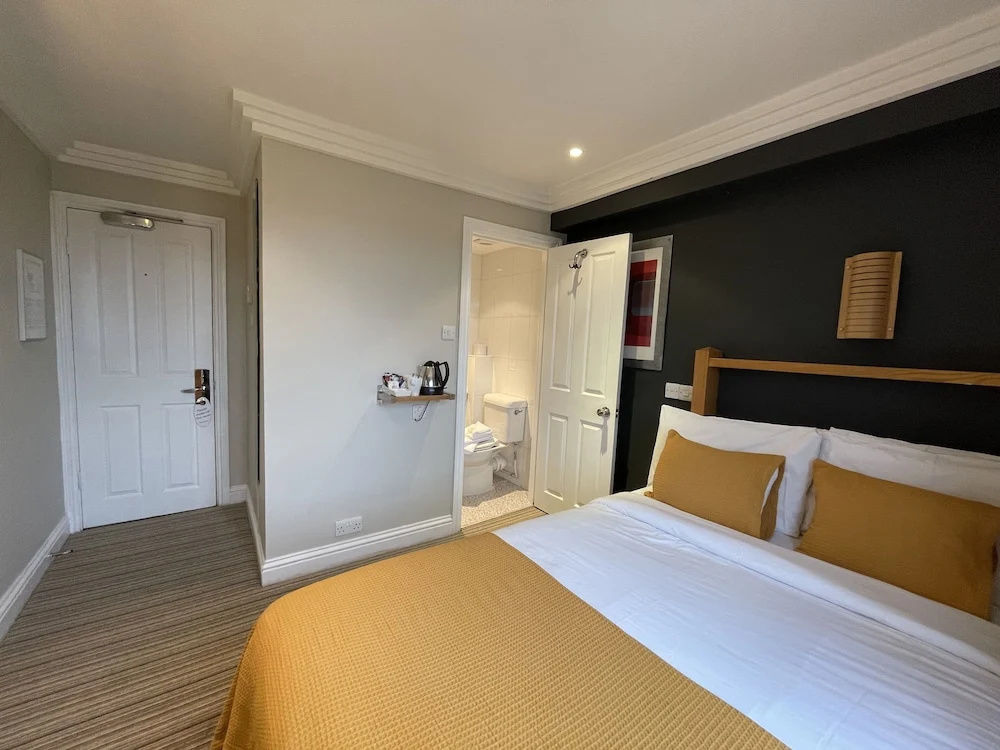 Shandon Hotel — фото