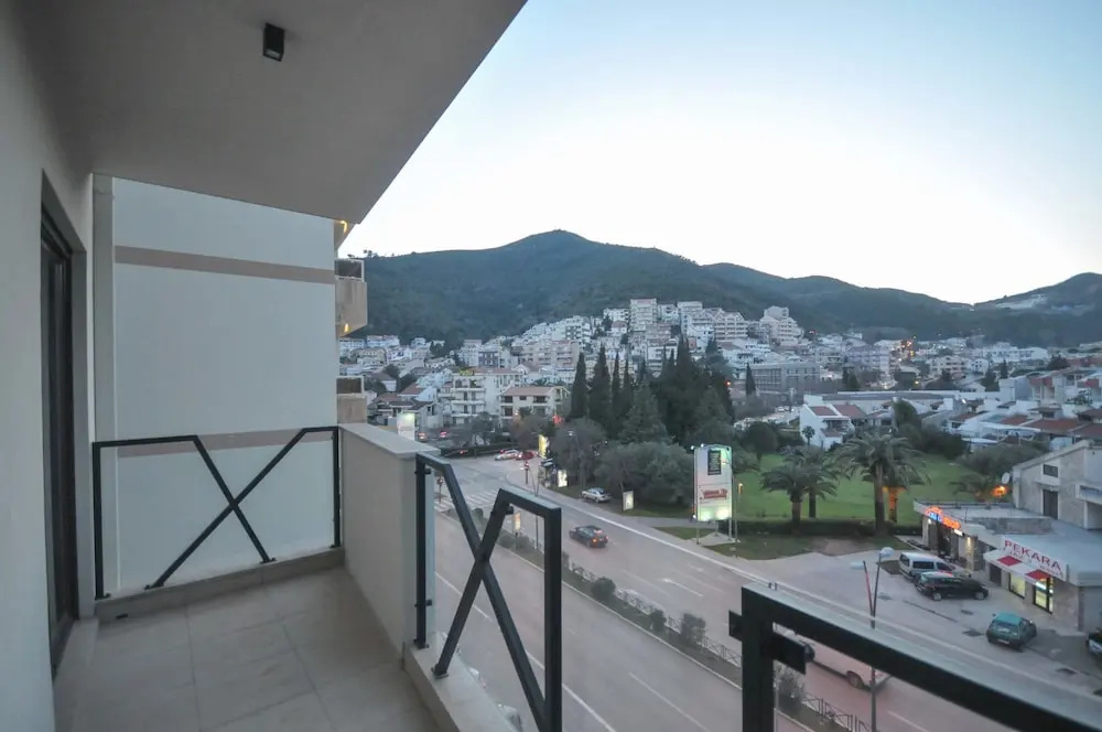 Montesa Apartments 2