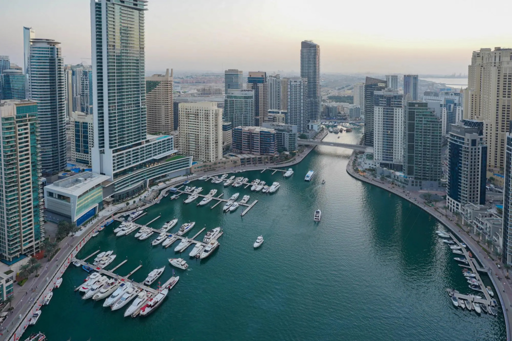 Dubai Marina- Al Sahab 4202