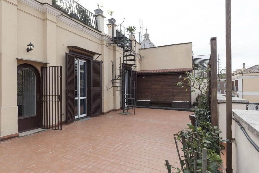 Great Terrace Flat a few Steps From Spanish Steps