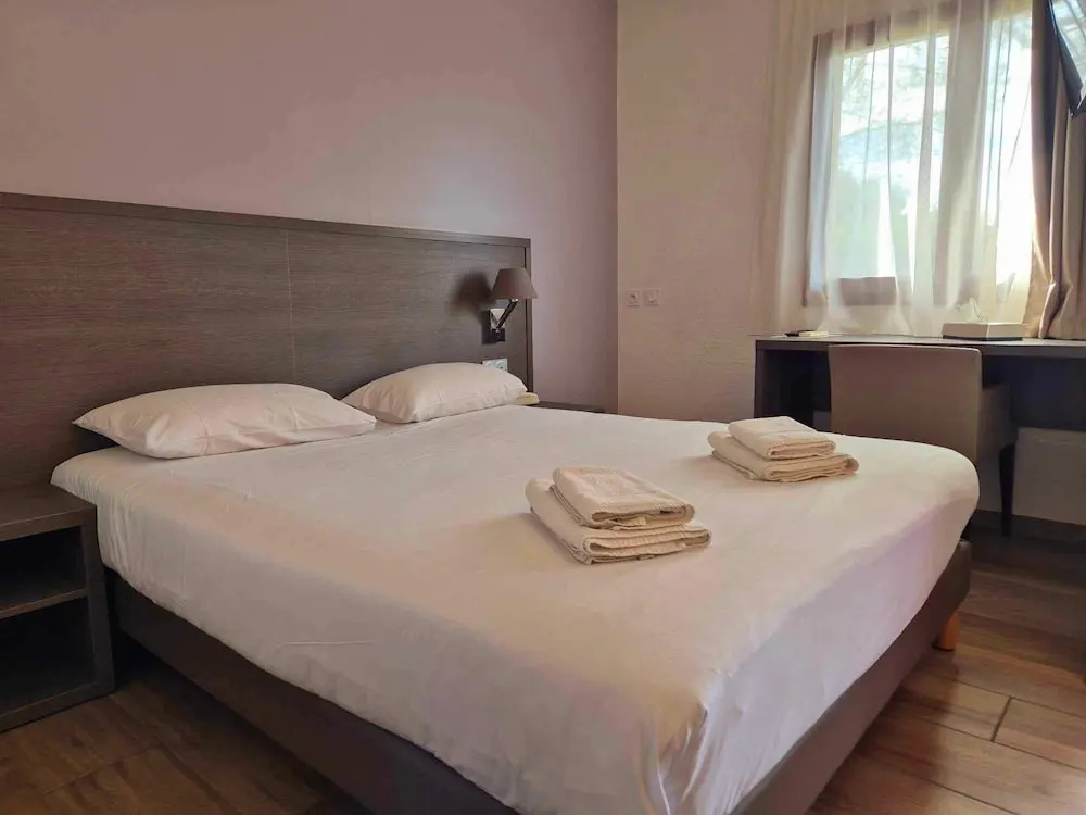 Logis Hôtel Le Mistral - Restaurant - Montélimar sud - Général