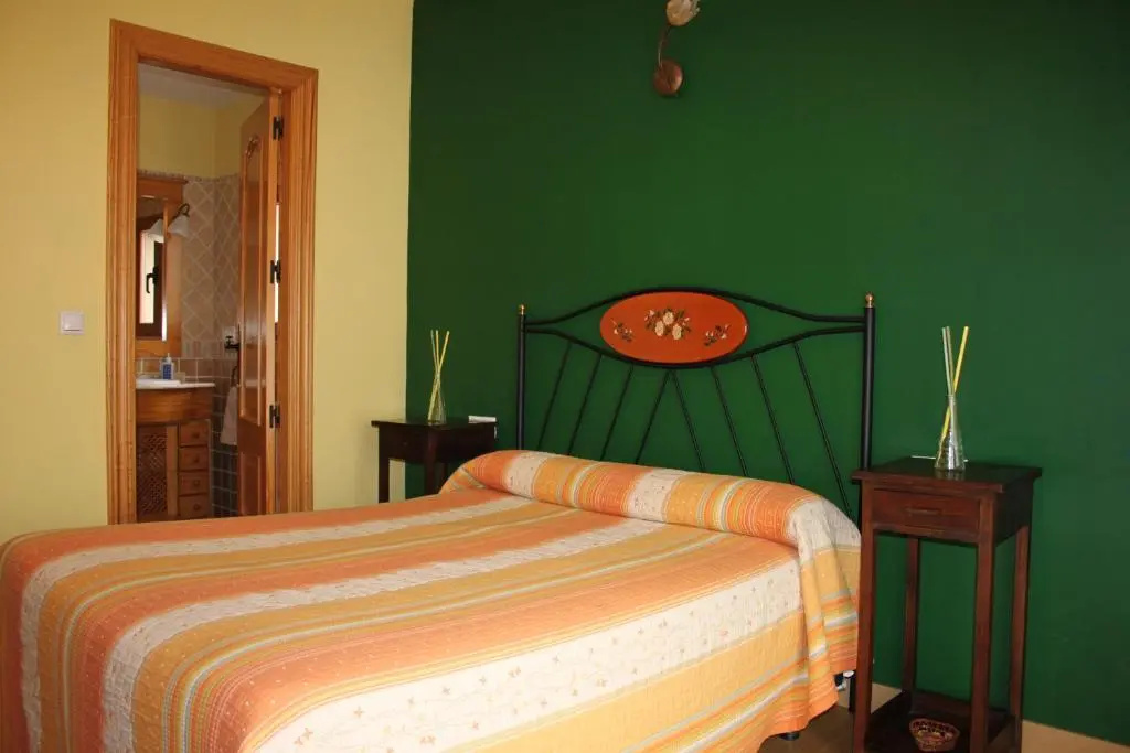 4 Bedrooms Cottage